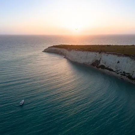 Erakle A Luxury With Amazing Sunset View